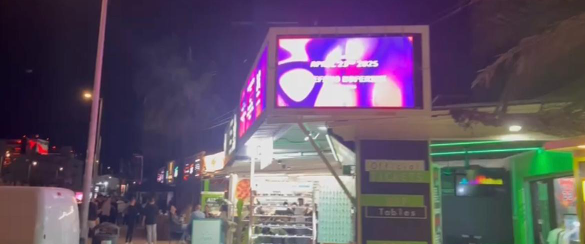 2 X LED PANELS